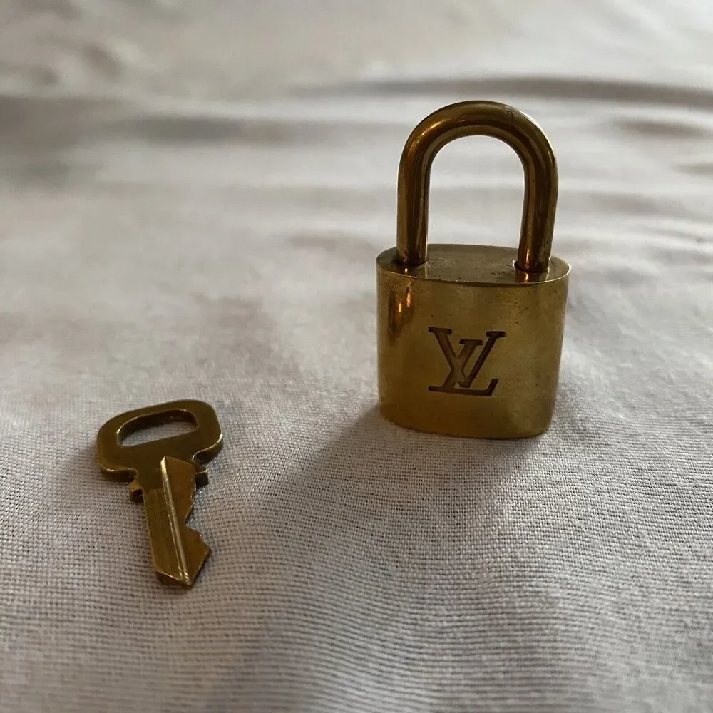 Louis Vuitton Purse Lock and Key Brass Authentic Number 305 FREE SHIPPING